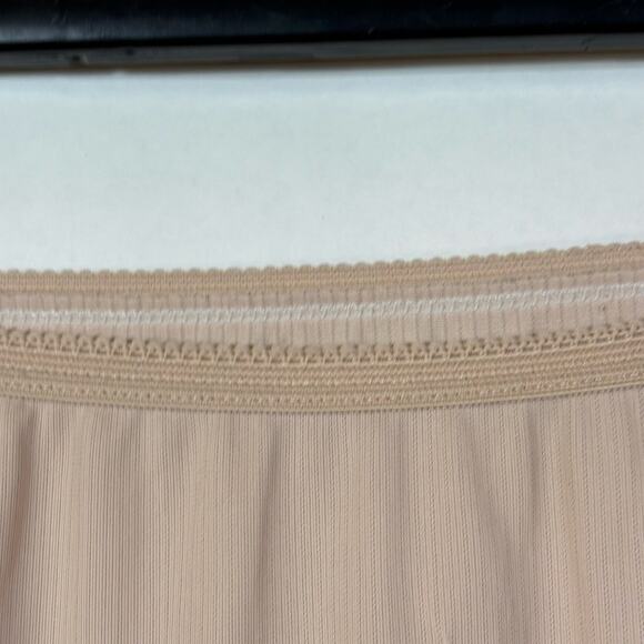 Vintage Cream Beige Half Slip 26" Wide Lace Strip Hemline Small Nylon Retro - Picture 7 of 11